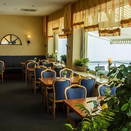 Kieler Foerde Otel